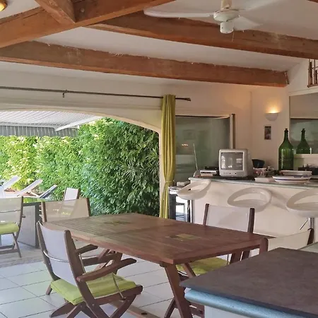 Hébergement de vacances 2 Bedroom Cozy In *